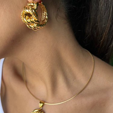 Ava Woven Huggie Gold Earrings in 18k Gold