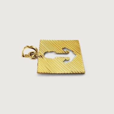 Carved Latticed Anchor in 18K Gold