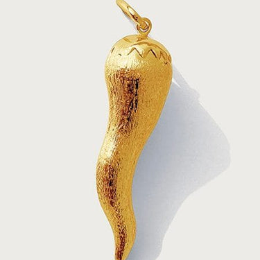 Luxe Cayenne Pendant Charm