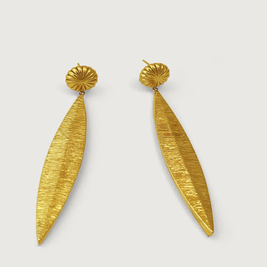 Auryn  Long Leaf Drop Earrings in 18Kt Gold