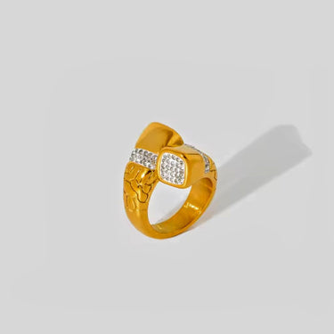 Valentina Crystal Texture Ring