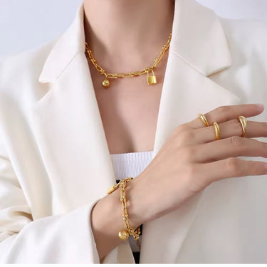 Zara Muse Necklace & Bracelet Set